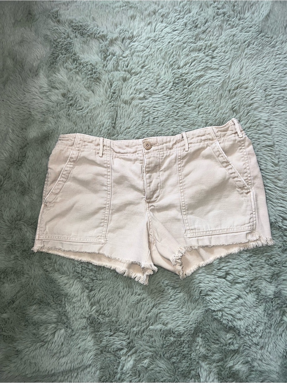 Vintage American Eagle Outfitters Cream Denim Frayed Hem Shorts